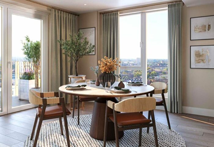 Flat For Sale In Oval Village, Vauxhall, SE11