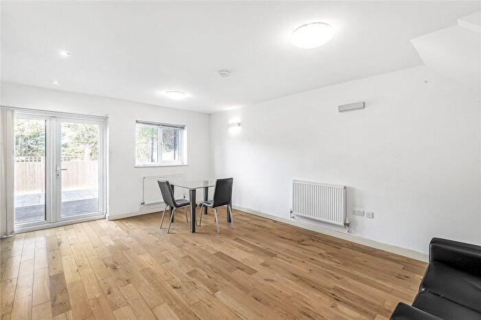 4 Bedroom Detached House To Rent In Whitlock Drive, London, SW19