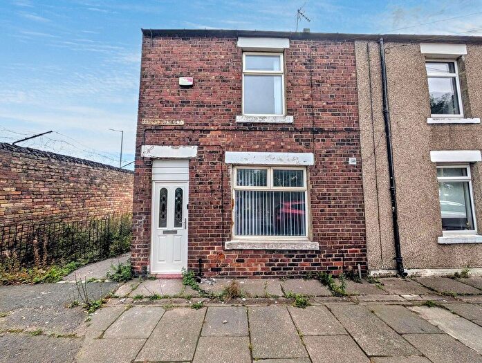 3 Bedroom End Of Terrace House For Sale In Dilks Street, St. Helen Auckland, Bishop Auckland, DL14