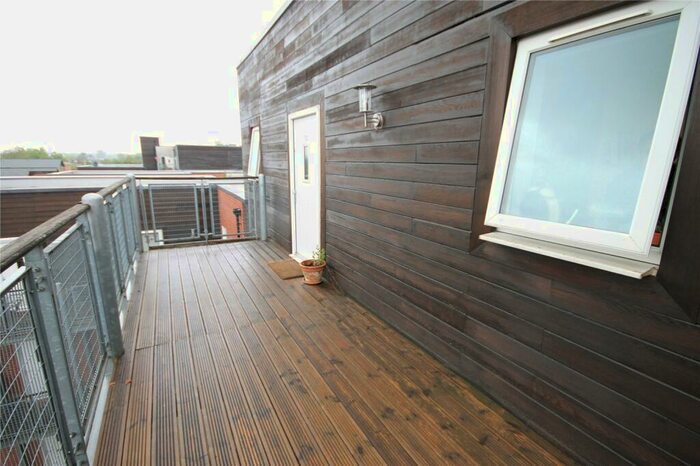 2 Bedroom Apartment To Rent In Georgia Avenue, West Didsbury, Manchester, M20