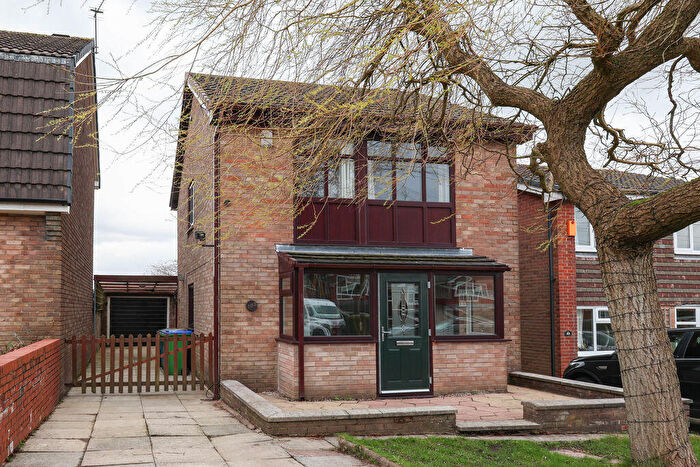 3 Bedroom Detached House For Sale In Leander Drive, Rochdale, OL11