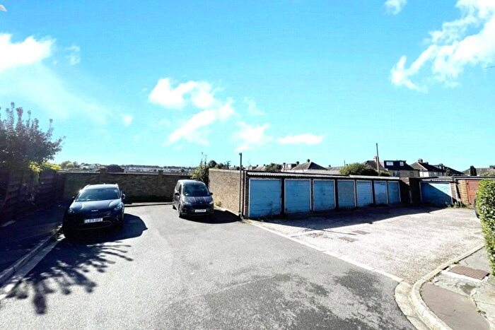 Land To Rent In Sinclare Close, Enfield, London, EN1