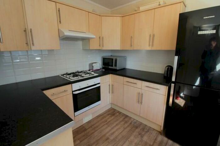 7 Bedroom Terraced House To Rent In Richmond Road Cardiff, CF24
