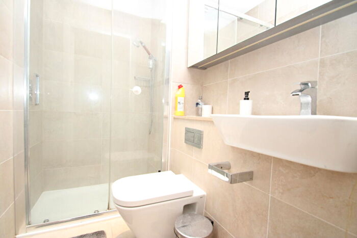 2 Bedroom Apartment To Rent In Vita Apartments, Croydon, CR0