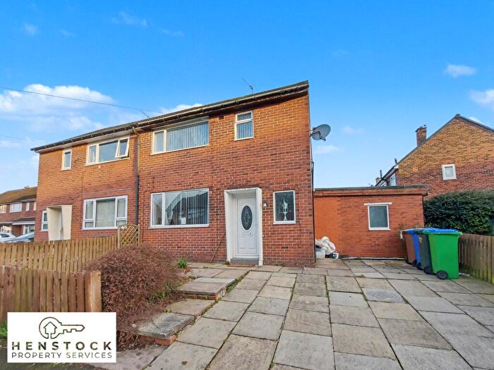 2 Bedroom Semi Detached House For Sale In York Road West, Alkrington, Middleton, Manchester, M24