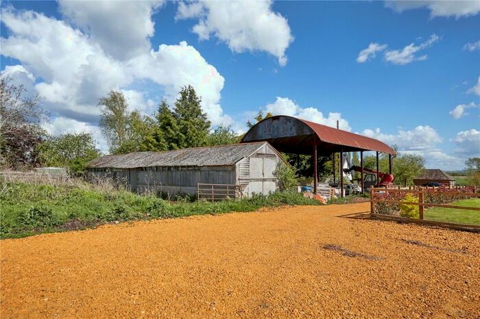 2 Bedroom Equestrian Facility For Sale In Luddington, Stratford-Upon-Avon, CV37