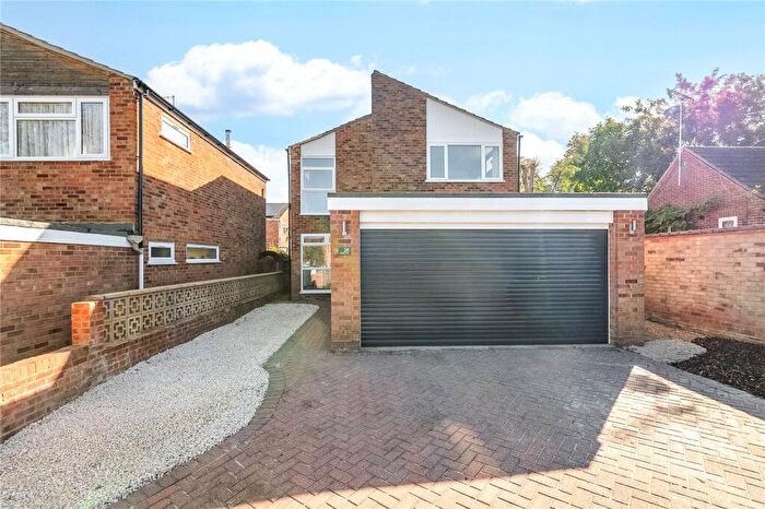 4 Bedroom Detached House For Sale In Walsham Close, Bragbury End, Hertfordshire, SG2