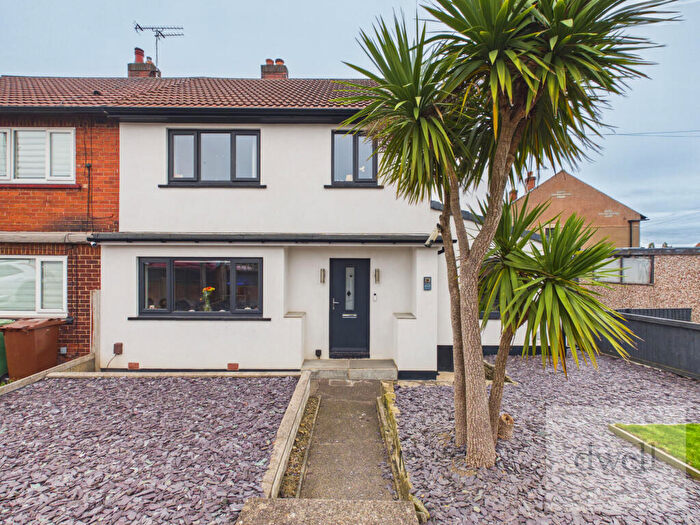 4 Bedroom Semi Detached House For Sale In Cote Lane, Farsley, LS28
