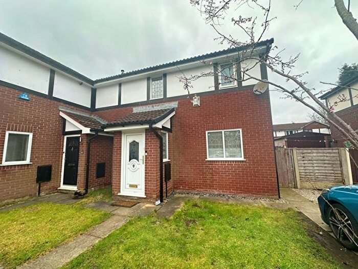 2 Bedroom Semi-Detached House To Rent In Moss Meadow, Westhughton, BL5