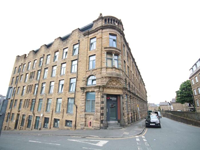 1 Bedroom Flat To Rent In Woolston Warehouse, Grattan Road, Bradford, BD1