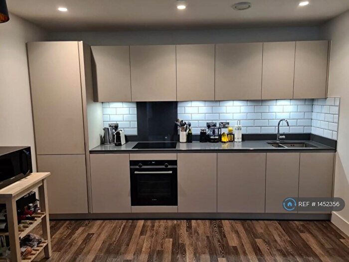 1 Bedroom Flat To Rent In Moulding Lane, London, SE14