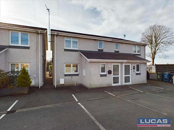 3 Bedroom Semi-Detached House For Sale In Ystad Ceris, Pentre Berw, Gaerwen, LL60