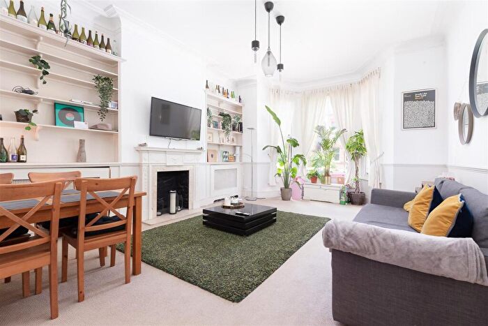 1 Bedroom Flat To Rent In Greencroft Gardens, South Hampstead, NW6