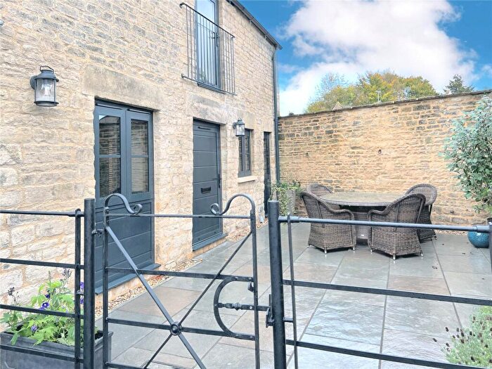 2 Bedroom Detached House To Rent In London Road, Cirencester, GL7
