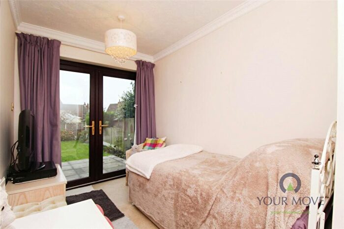 2 Bedroom Bungalow For Sale In St. Johns Close, Hugglescote, Coalville, Leicestershire, LE67