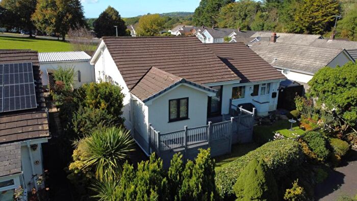2 Bedroom Semi-Detached Bungalow For Sale In Oakdale Avenue, Swimbridge, EX32