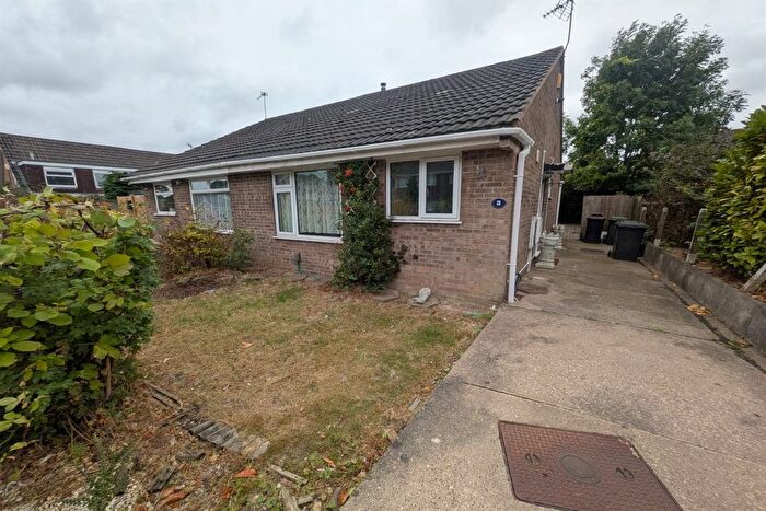 2 Bedroom Semi-Detached Bungalow To Rent In Westray Close, Bramcote, NG9