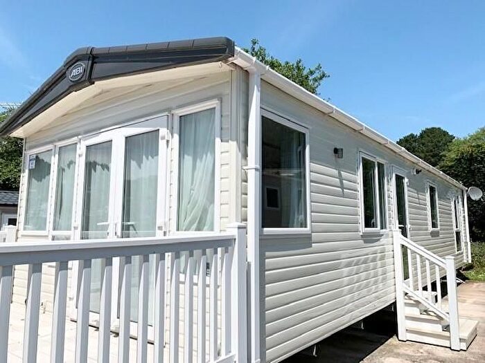 2 Bedroom Property For Sale In Newquay, TR8