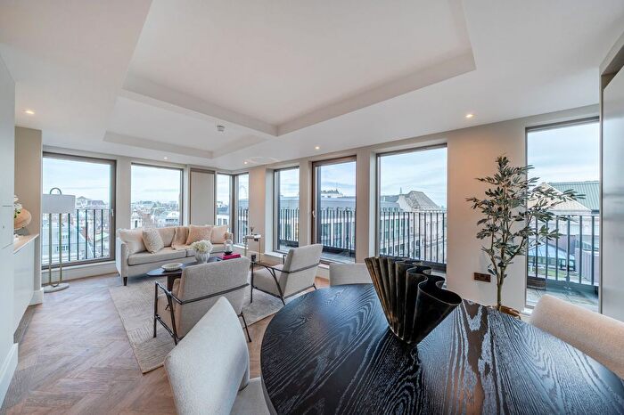 3 Bedroom Flat To Rent In Dean Ryle Street, London, SW1P