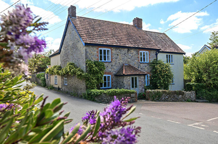 4 Bedroom Detached House For Sale In Chardstock, Axminster, Devon, EX13