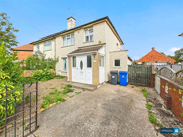 3 Bedroom Semi-Detached House For Sale In Livingstone Avenue, Clay Lane, Doncaster, DN2