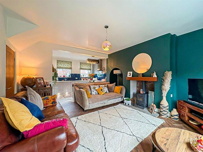 2 Bedroom Semi-Detached House For Sale In Chapel Garth, Ackworth, Pontefract, WF7