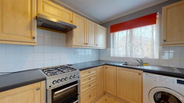 2 Bedroom Semi-Detached Bungalow To Rent In Cranbourne Close, Ramsgate, CT11