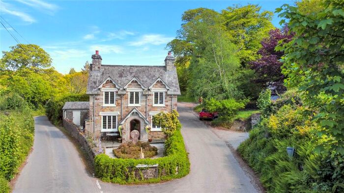 4 Bedroom Detached House For Sale In Waterlake, Lostwithiel, Cornwall, PL22