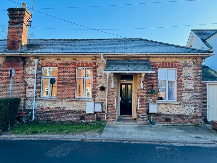 2 Bedroom Property For Sale In , Milton Lane, Blandford Forum, Dorset, DT11