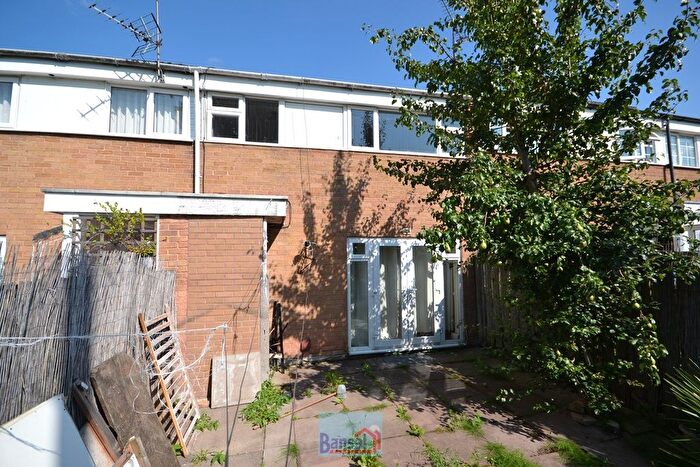 4 Bedroom Terraced House To Rent In Portsea Close, Cheylesmore, CV3