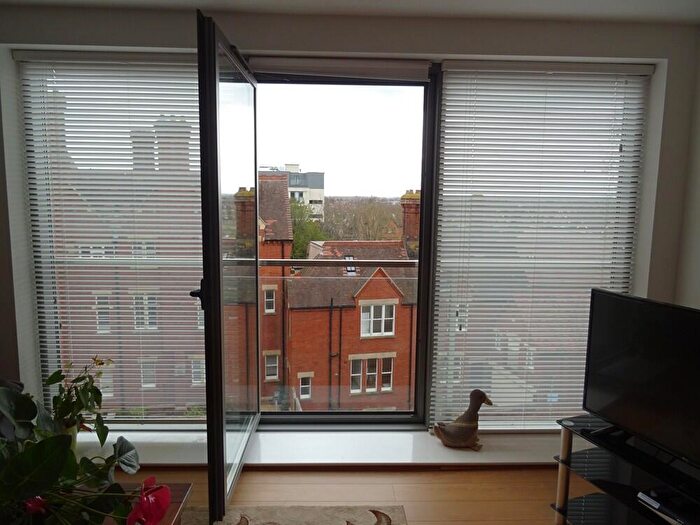 2 Bedroom Apartment To Rent In Heron House, Goldington Road, MK40