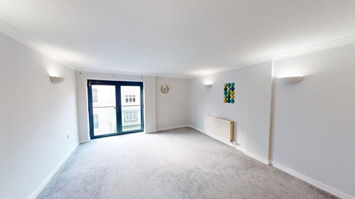 2 Bedroom Apartment To Rent In Vauxhall Street, Plymouth, PL4