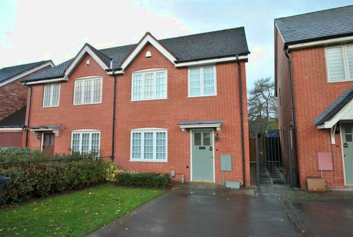 3 Bedroom House To Rent In Sunderton Road, Birmingham, B14