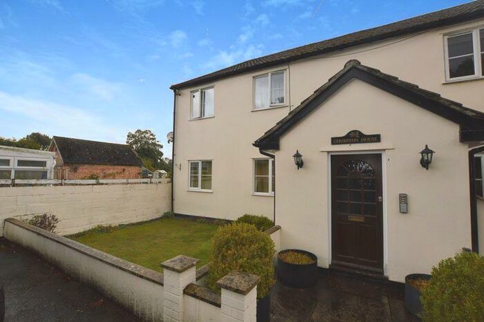 1 Bedroom Ground Flat To Rent In Marshmead Close, Salisbury, SP5