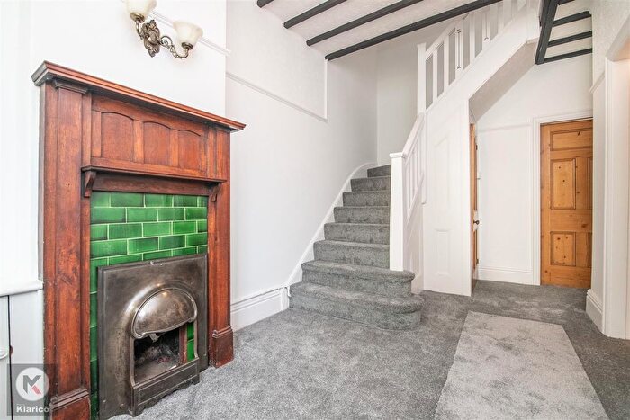 4 Bedroom Semi-Detached House To Rent In Southam Road, Birmingham, B28