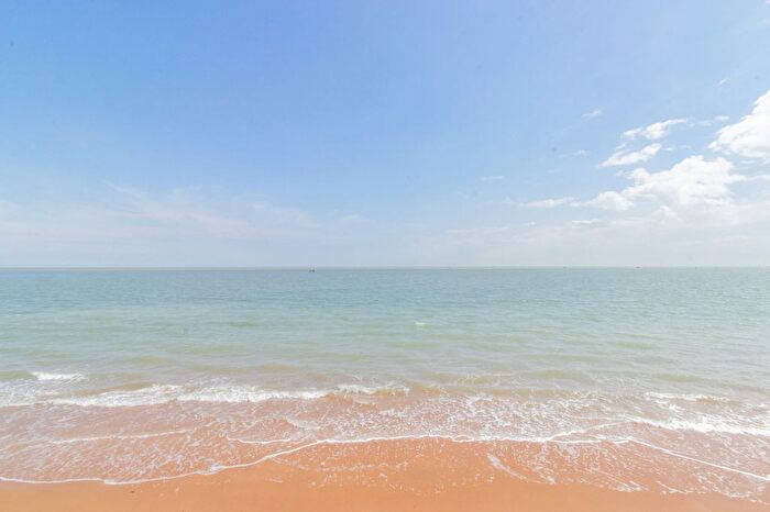 1 Bedroom Flat For Sale In Granville Marina, Ramsgate, CT11