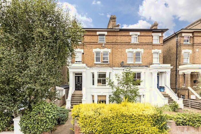 1 Bedroom Flat To Rent In Cambridge Road, Teddington, TW11