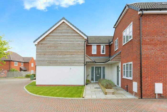 3 Bedroom Semi-Detached House For Sale In Drovers Way, Newton Longville, Milton Keynes, MK17