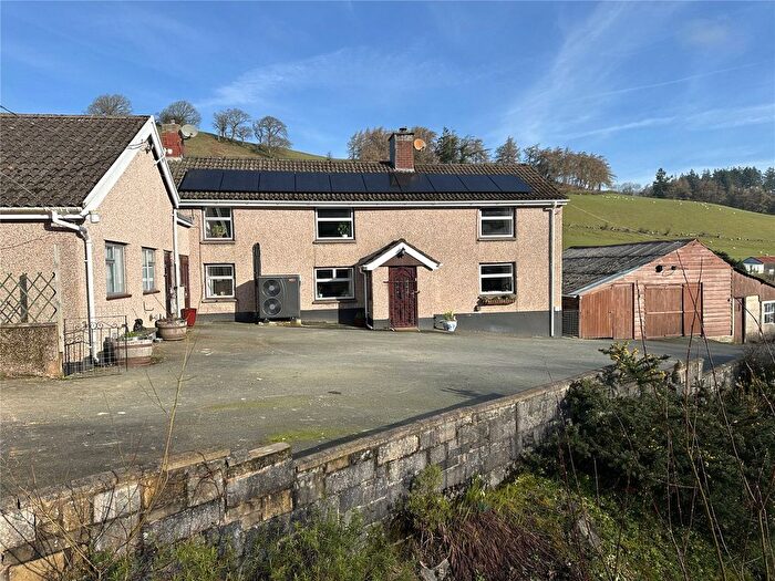 4 Bedroom Detached House For Sale In Glyn-Brochan, Llanidloes, Powys, SY18
