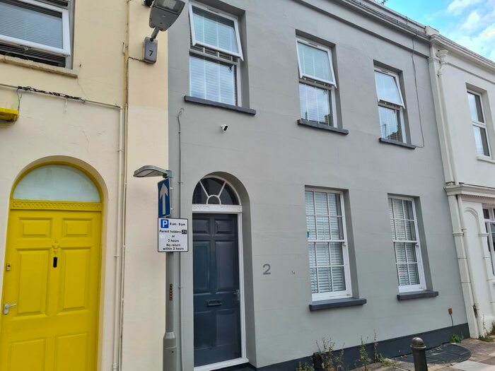 2 Bedroom Flat To Rent In Portland Square, Pittville, Cheltenham, GL52