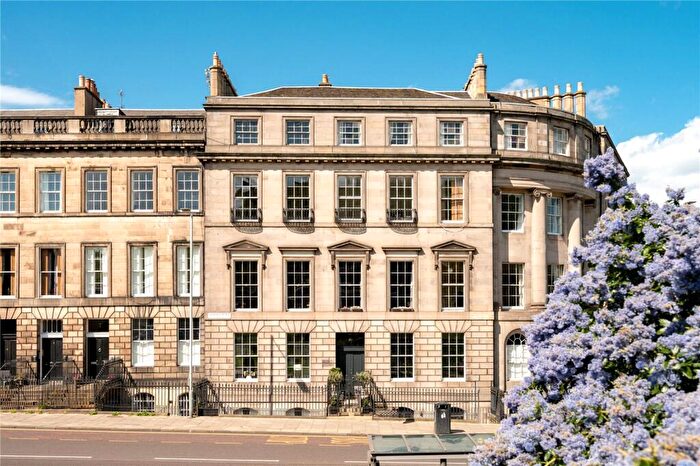 3 Bedroom Apartment For Sale In Leopold Place, New Town, Edinburgh, Midlothian, EH7