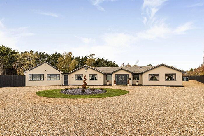 4 Bedroom Bungalow For Sale In Green End, Landbeach, CB25