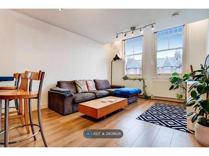 3 Bedroom Flat To Rent In Northwold Rd, London, E5