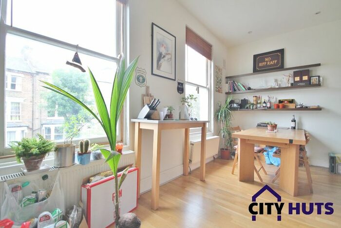 3 Bedroom Flat To Rent In Cardozo Road, Caledonian Road, N7