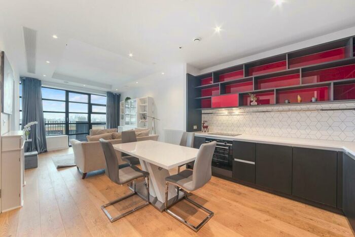 1 Bedroom Apartment To Rent In Defoe House, London City Island, London, E14