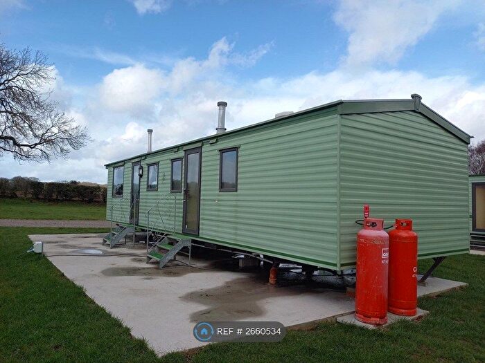 2 Bedroom Mobile/park Home To Rent In Marsh Road Edgmond, Telford, TF10