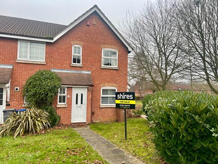 3 Bedroom End Of Terrace House For Sale In Manor Ash Drive, Bury St. Edmunds, IP32
