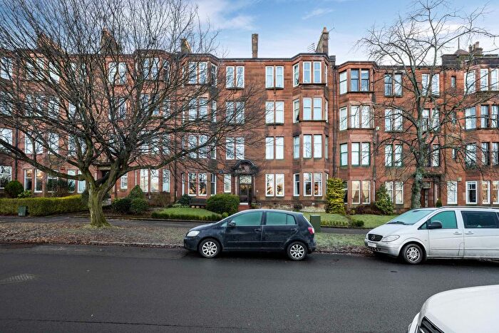 2 Bedroom Flat For Sale In Woodcroft Avenue, Glasgow, G11