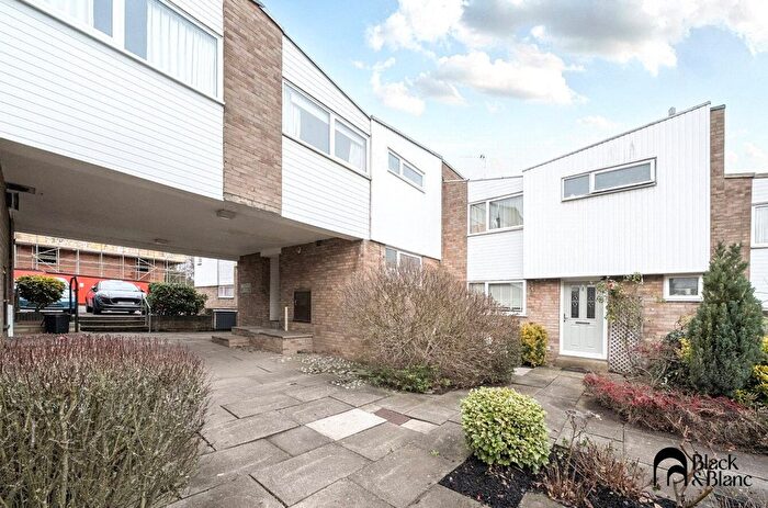 3 Bedroom Terraced House For Sale In Belgrave Court, Sloane Walk, Croydon, CR0