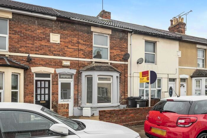 3 Bedroom Terraced House To Rent In Town Centre, Swindon, SN1